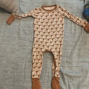 Little sleepies crescent zip